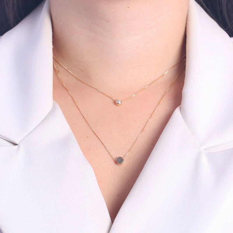 Colar Duplo com Pingente Ponto de Luz Banhado em Ouro 18k