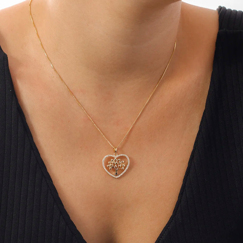 Colar Árvore da Vida Cravejado com Pedras de Zicôrnias Banhado em Ouro 18k